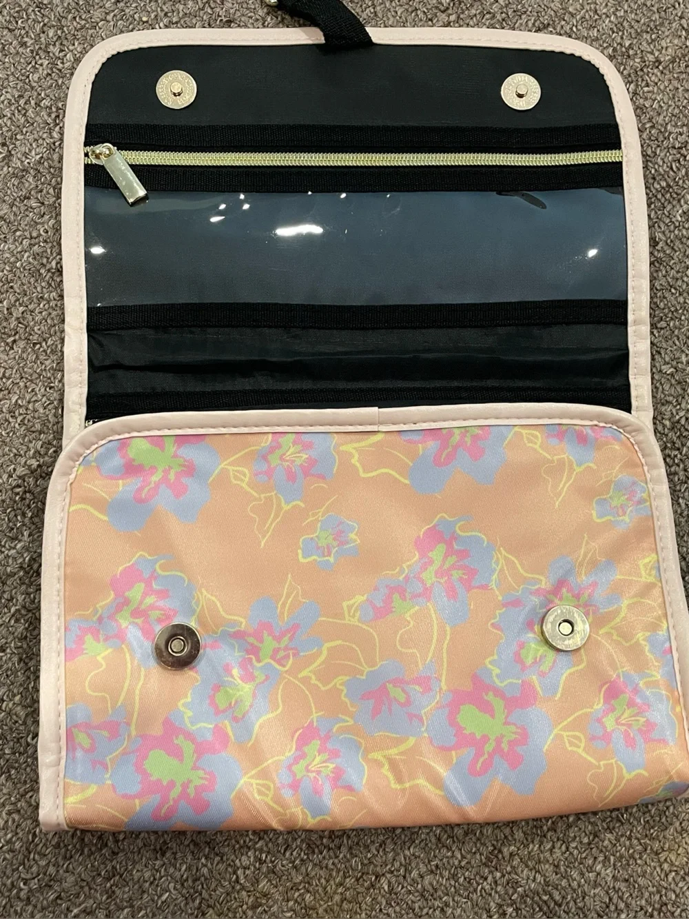 Nine West Black Hanging Organizer with Gold Zipper